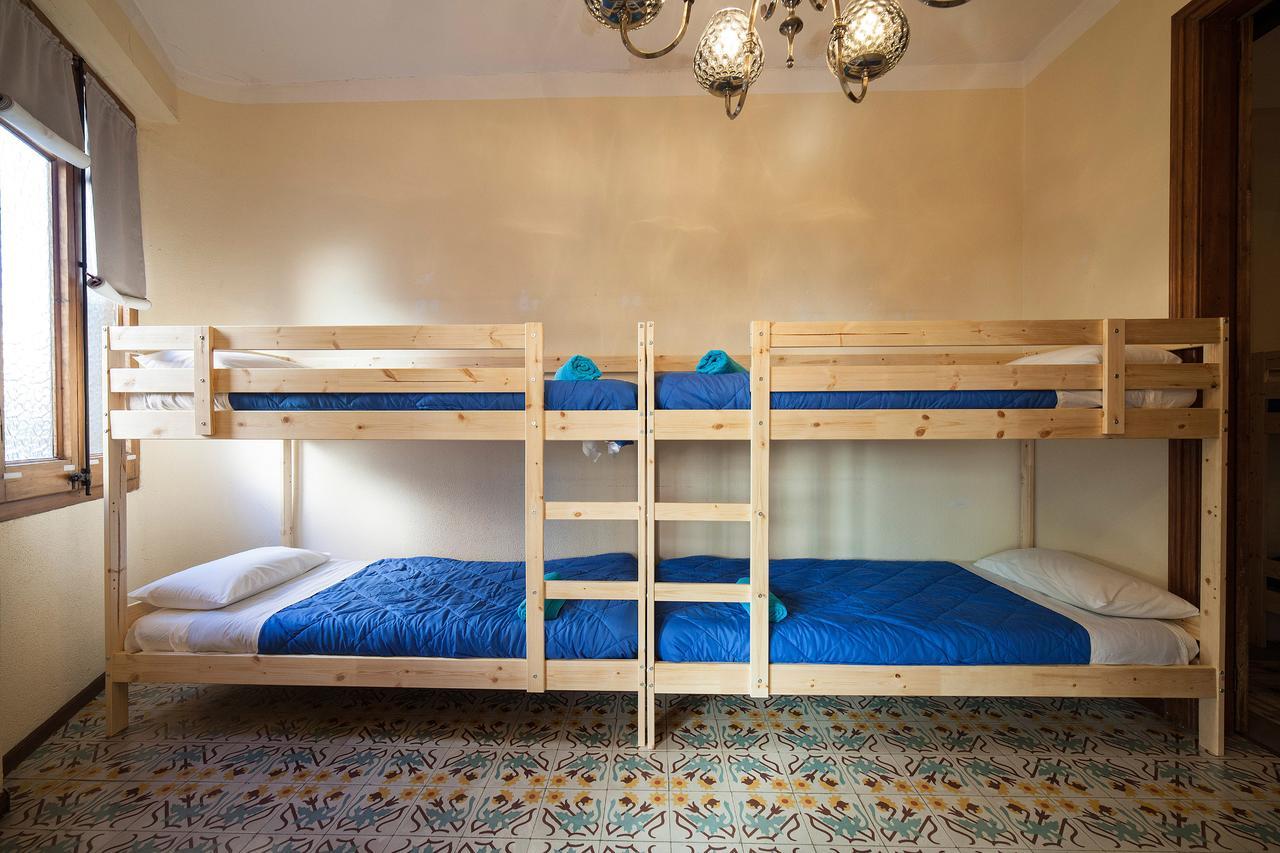 Bed In Girona Bed and Breakfast Eksteriør billede