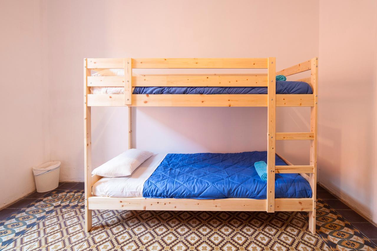 Bed In Girona Bed and Breakfast Eksteriør billede