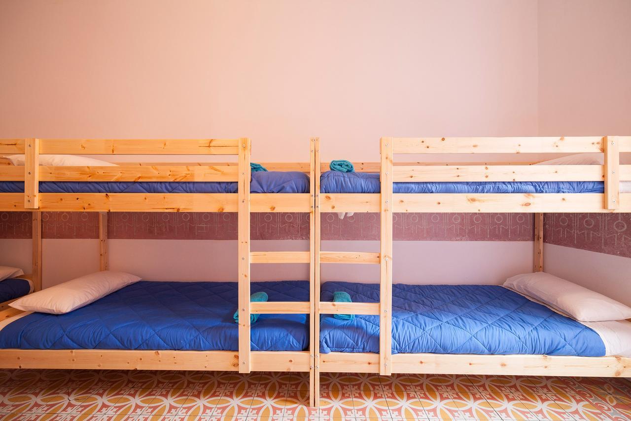 Bed In Girona Bed and Breakfast Eksteriør billede